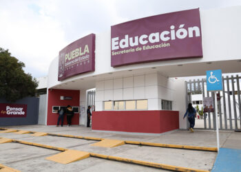 Regresan a clases presenciales estudiantes de 563 escuelas de la Sierra Norte