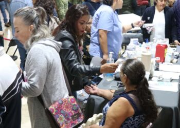 Garantizan atención médica prioritaria a niños, niñas y mujeres embarazadas en la Sierra Norte