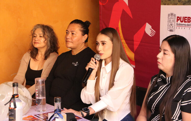 Tecali de Herrera celebra temporada de muertos con orgullo y tradición