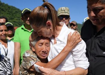 Recorre Presidenta Claudia Sheinbaum, por tercera vez, las zonas afectadas por lluvias