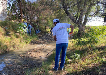 Participa CEASPUE en jornada de limpieza en ribera del Río Atoyac