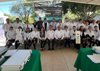 Atiende Conalep salud visual de población en Huaquechula