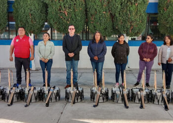 Gobierno de Ixcaquixtla cumple compromiso con la educación