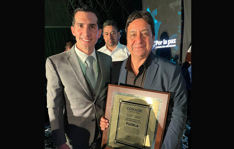 Puebla recibe reconocimiento de CONADE por Juegos Deportivos Escolares