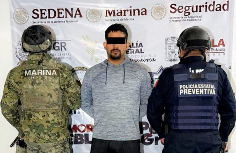 Detienen SSP y SEMAR a hombre que portaba ilegalmente arma de fuego
