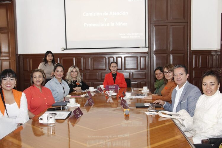Refrenda Comisión compromiso con bienestar de la niñez
