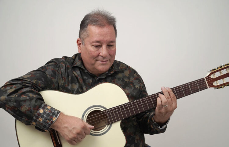 José Alfredo Méndez “MéREX” presenta su nuevo sencillo “Aquel Niño Jesús”