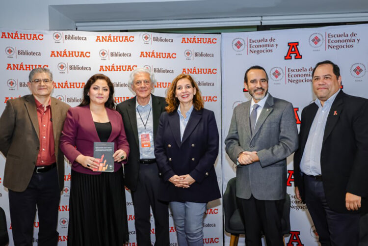 Expertos de Hispanoamérica y España presentan obra sobre innovación en el sector financiero en la Anáhuac Puebla