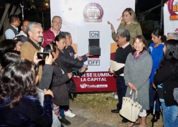 Fortalece Pepe Chedraui Senderos de Paz con alumbrado público LED en Geovillas del Sur