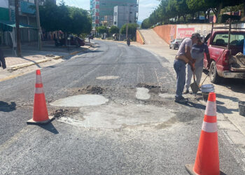 Mejoran infraestructura carretera en Tecomatlán