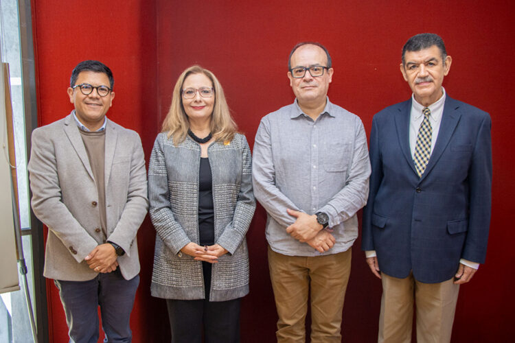 Académico presenta una crítica a la democracia liberal en tiempos de globalización y neoliberalismo