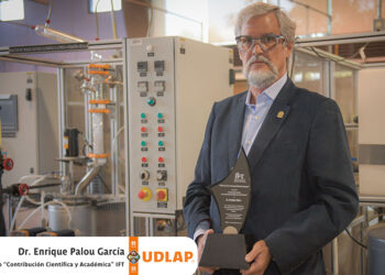 Profesor de la UDLAP recibe galardón internacional por su contribución científica y académica