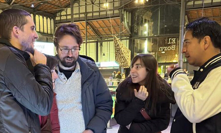 Ciencia y arte se combinan en el Piano Cósmico para acercar la Física de Partículas