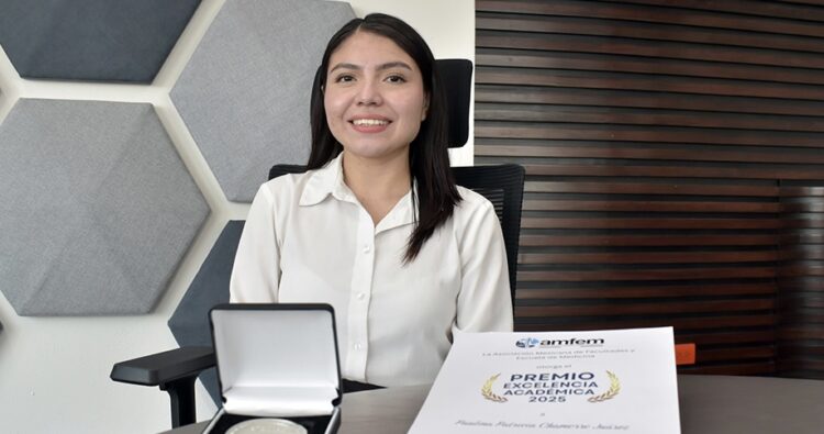 Obtiene pasante de Medicina de la BUAP Premio a la Excelencia Académica 2025