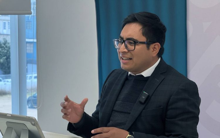 Impartió IPMP webinar sobre investigación educativa en entornos digitales