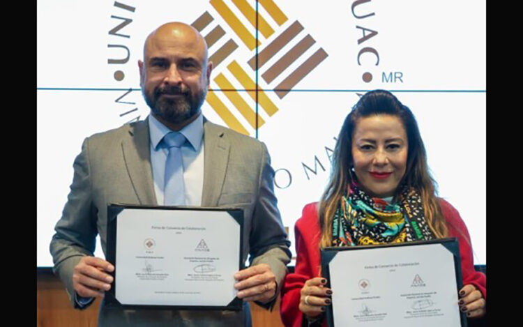 Anáhuac Puebla firma convenio con ANADE para fortalecer la formación jurídica empresarial
