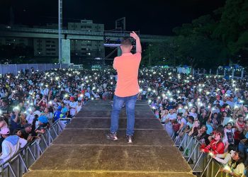 DJ Jan Franco “El Extraterrestre” cierra un 2025 épico con éxitos y grandes presentaciones