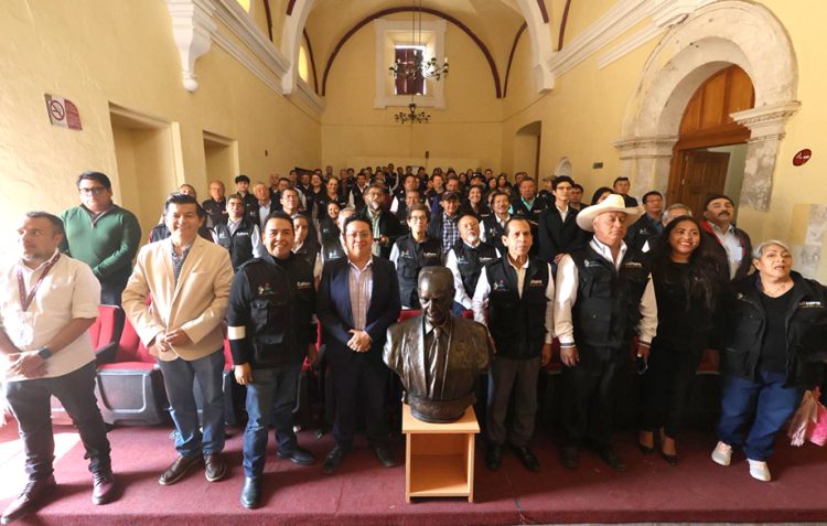 Conmemoran 20 años de primera Reunión Estatal del Consejo de la Crónica de Puebla