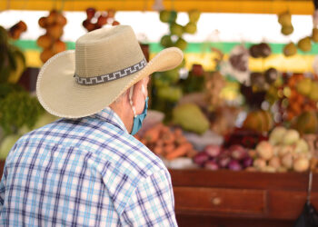 ¿Precariedad u oportunidad? Académico IBERO Puebla explica implicaciones de empleos laborales decembrinos