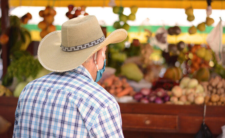 ¿Precariedad u oportunidad? Académico IBERO Puebla explica implicaciones de empleos laborales decembrinos