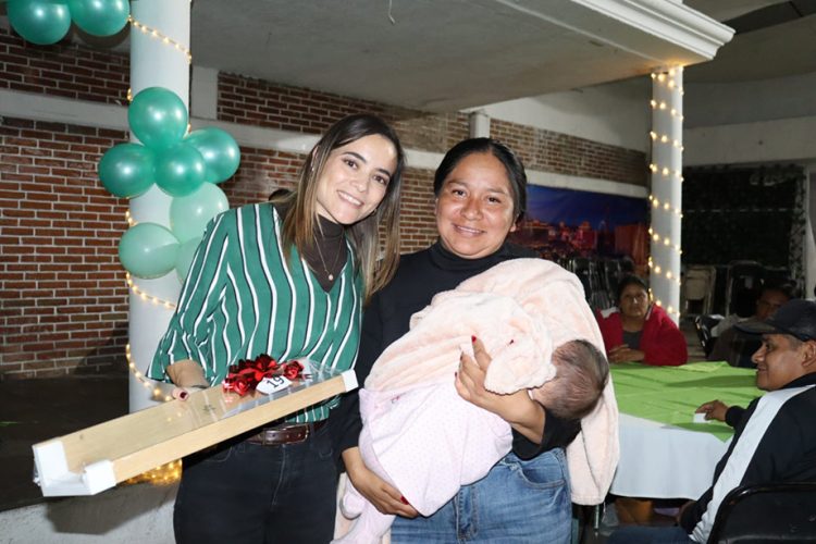 Regidora Carolina Fernández participará en posada y entrega ocho sillas de ruedas en San Pedro Cholula