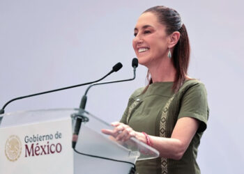 Quiero invitarles el 6 de diciembre al Zócalo para juntas y juntos decir “en México, el pueblo manda”: Claudia Sheinbaum