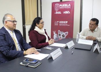 Regular formación práctica mediante coordinación educativa institucional