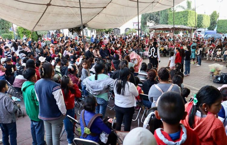 Festejan el día de Reyes Magos en todo el municipio