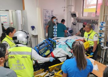 Paciente con quemaduras recibe traslado aéreo desde Chiautla de Tapia