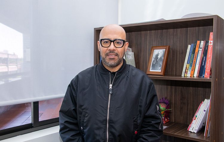Inhala, exhala y controla tu cuerpo: académico IBERO Puebla explica importancia del Día de la Respiración