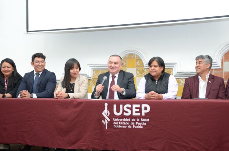 Reconoce USEP a estudiantes y docentes destacados