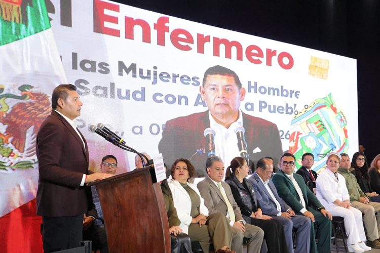 Amar a Puebla es servirla, como lo hacen las y los enfermeros: Armenta