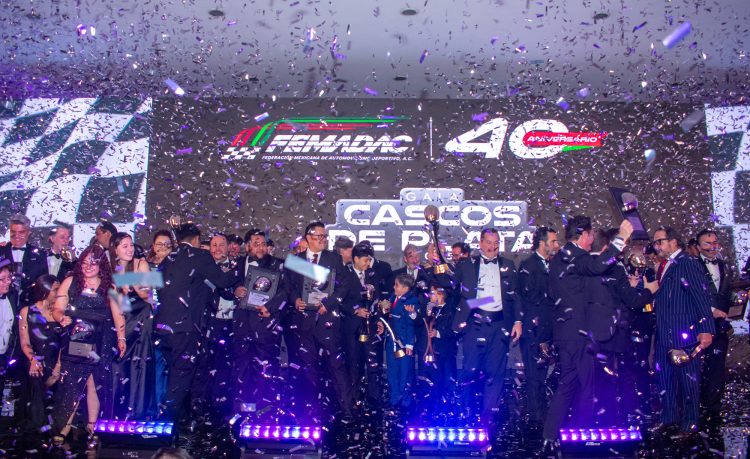 La noche se engalanó con la entrega de los Cascos de Plata 2025, por parte de la FEMADAC