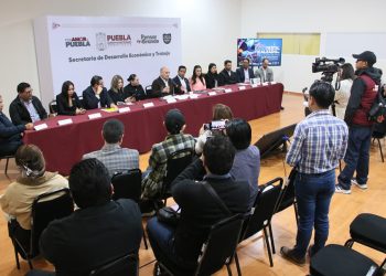 Primera Expo Textil y Calzado 2026 fortalece industria poblana