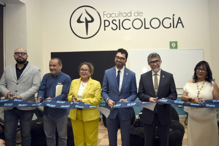 Rinde informe de labores director de la Facultad de Psicología de la BUAP