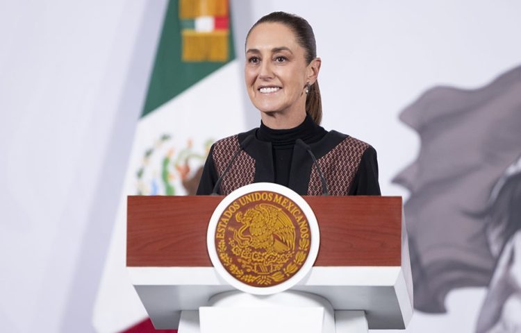 Llegada de 98.2 millones de visitantes internacionales a México es resultado de la grandeza cultural y la transformación: Presidenta