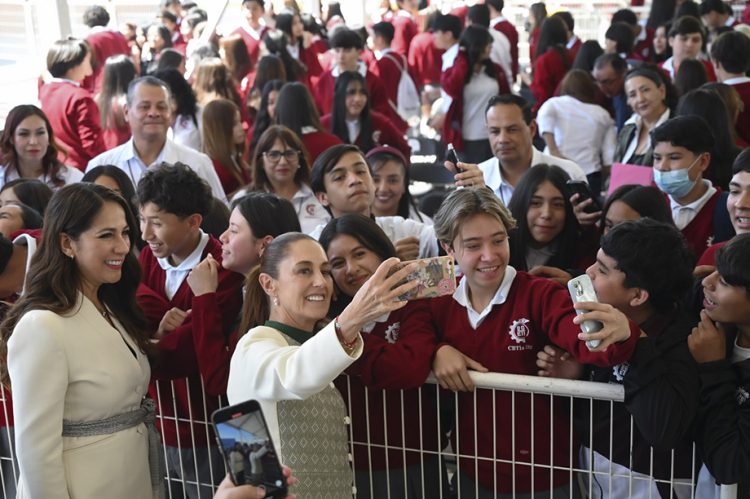 Presidenta inaugura nuevo plantel de Bachillerato Tecnológico en León, Guanajuato, que dará acceso a la educación a más de mil estudiantes