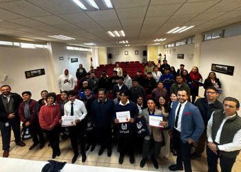 Realiza UPAM primer Concurso de Oratoria universitaria