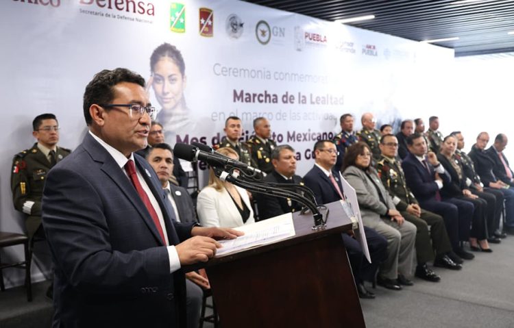 Reconocen en el Congreso del Estado entrega, compromiso, disciplina y lealtad de las Fuerzas Armadas