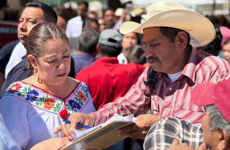 Confianza en pueblo, permite avance de Obra Comunitaria, asegura Laura Artemisa
