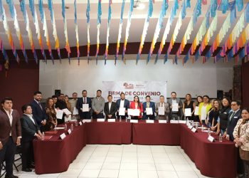 Tonantzin Fernández fortalece vinculación académica con universidades poblanas