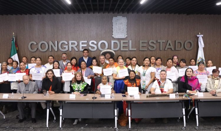 Congreso reconoce a cocineras y cocineros tradicionales de la región Izta-Popo