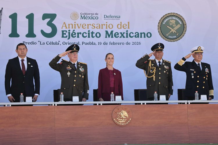 “Nuestras Fuerzas Armadas son garantía de que México decidirá su destino con independencia”: Presidenta en 113 Aniversario del Ejército