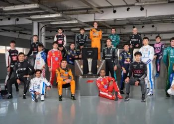 Semáforo en verde en la F1 2026 con la foto oficial de los pilotos