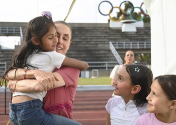 México no se vende, no se rinde y está de pie siempre por su pueblo: Presidenta entrega Programas para el Bienestar en Morelia, Michoacán