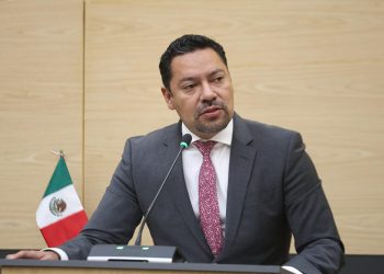 Andrés Villegas presenta iniciativa para modernizar bibliotecas públicas de Puebla