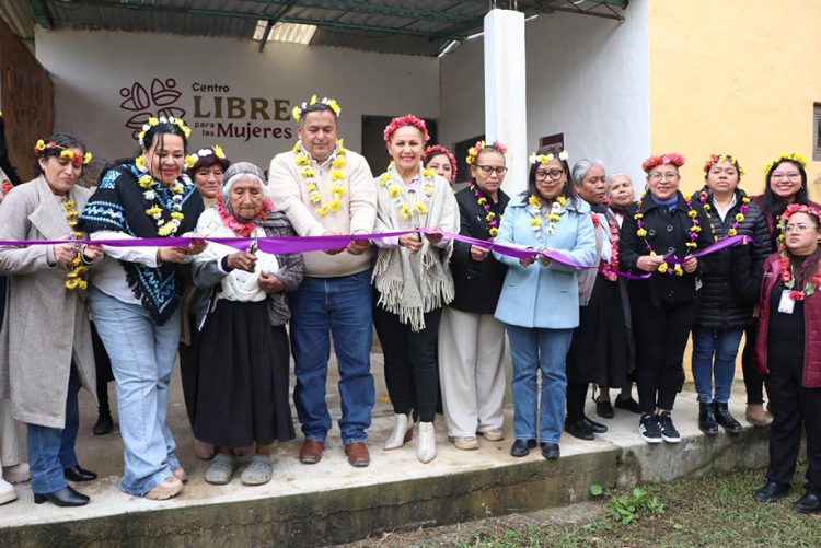 Gobierno de Puebla da voz a las mujeres en centros LIBRE de Tlaola y Pahuatlán