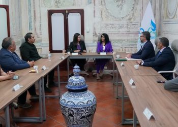 IEE y CDH Puebla firman convenio de colaboración