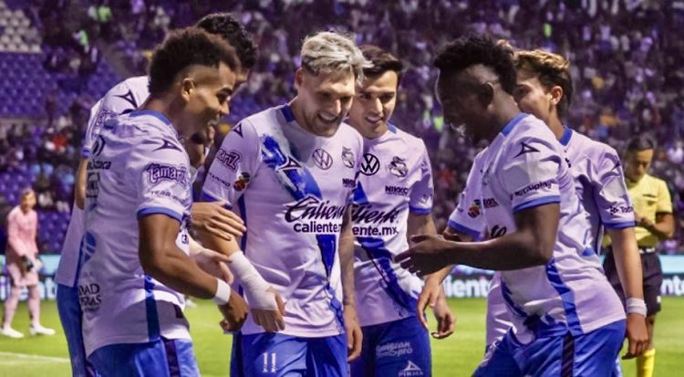 Puebla derrota a Tigres en el coloso de Maravillas 3-1
