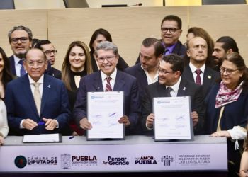 El Congreso de Puebla firma un convenio de colaboración con la Cámara de Diputados